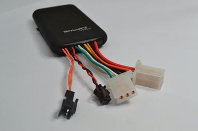 上海安行信息科技 車載GPS定位器與個人追蹤器，小巧安裝，便捷無憂